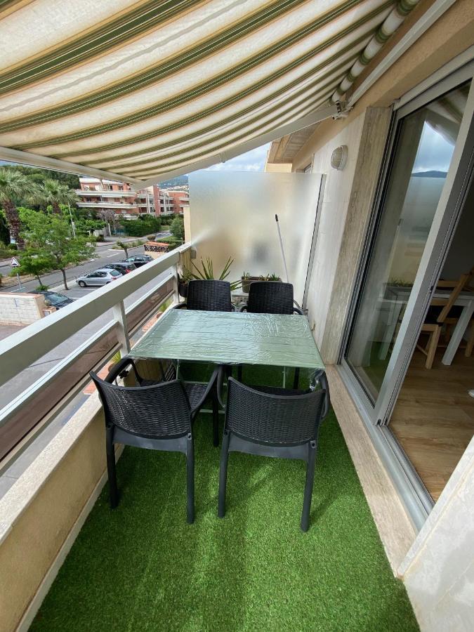 Studio 207-Front De Mer Parking Prive Cavalaire-sur-Mer Eksteriør billede
